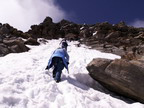 Der Gipfelaufstieg ist nicht ganz einfach und steinschlaggefährdet.