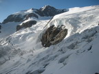 Gletscherbruch des Lysgletschers von unserem Zimmer aus geshen