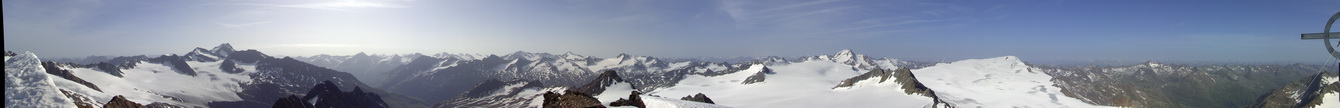 Fast-360-Grad-Panorama vom Fluchtkogel