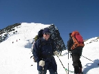 Michi, im Hintergrund der Gipfelhang